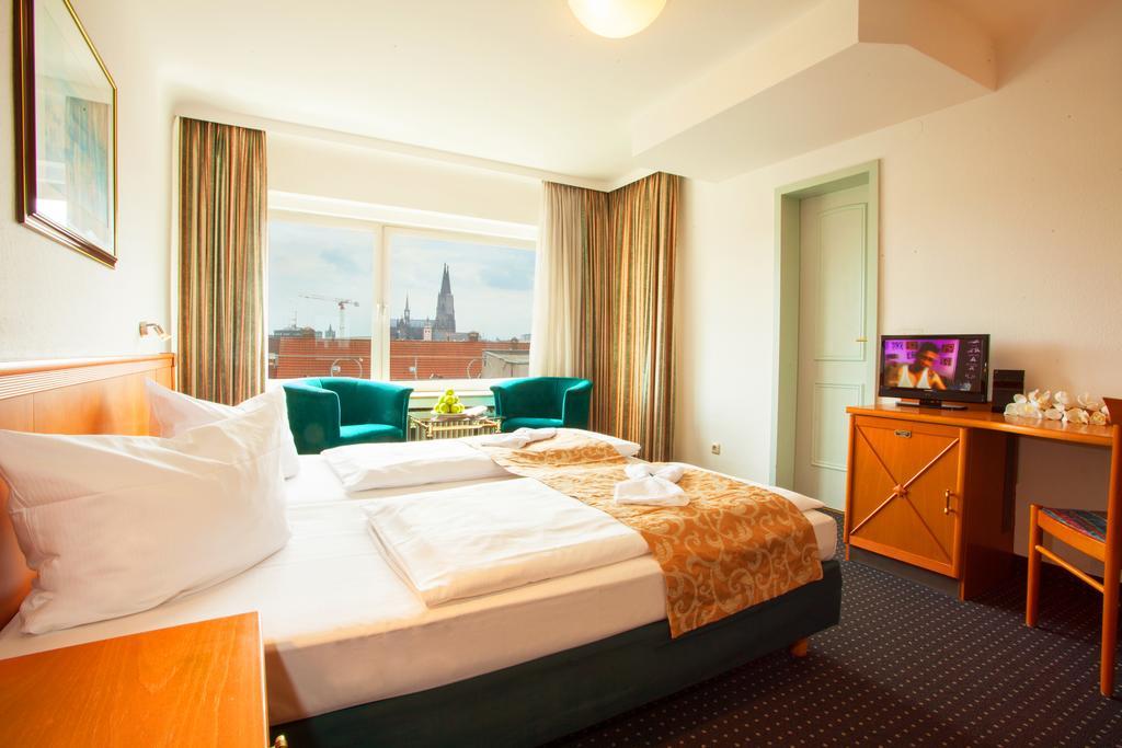 Ina Hotel Royal Kolín nad Rýnem Exteriér fotografie
